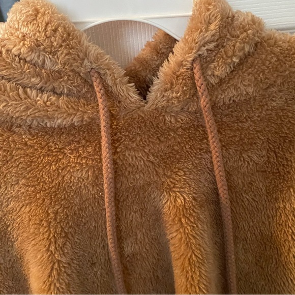 sherpa cropped hoodie - Picture 4 of 5